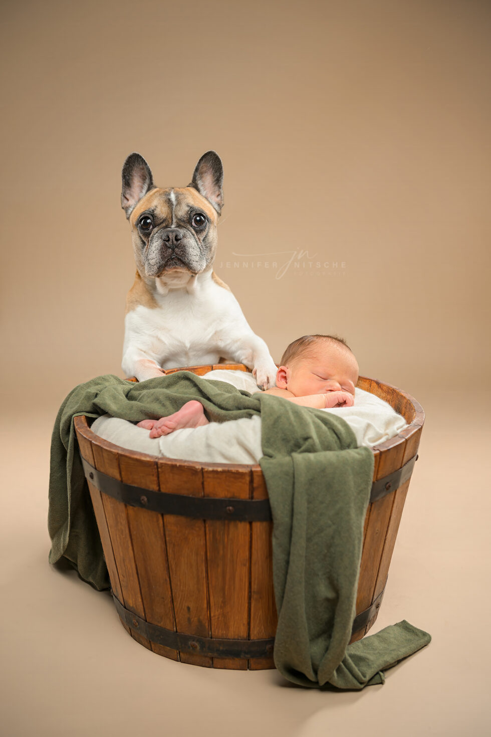 Studiofotografie Neugeborenes